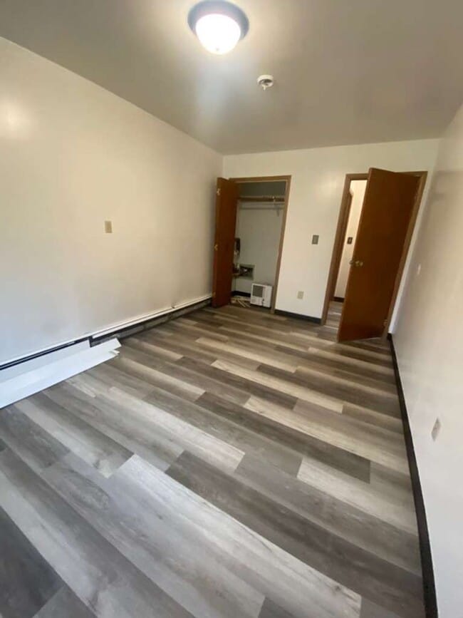 Building Photo - 604 2nd St