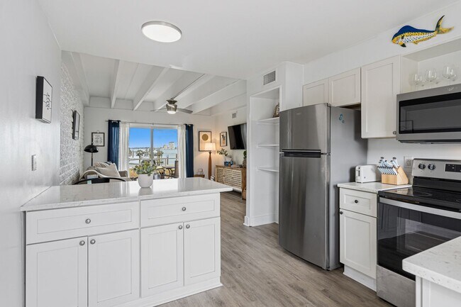 Building Photo - 334 Bluefish Dr