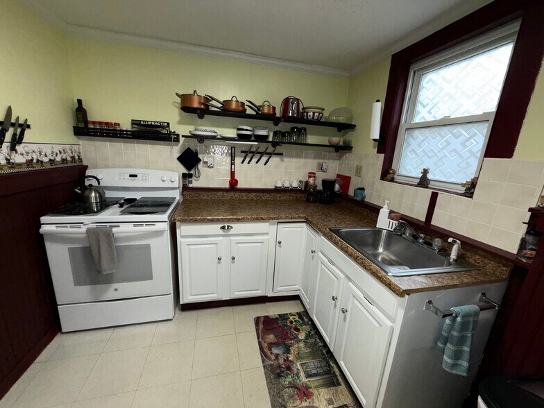 Building Photo - 51 Front St