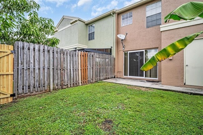 Building Photo - 1526 Chateaux De Ville Ct