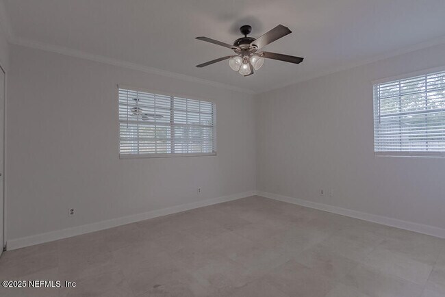 Building Photo - 5020 Brighton Dr