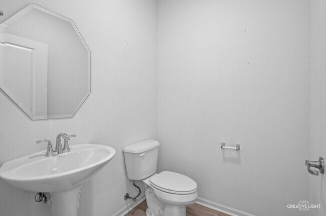 Building Photo - 2906 Reflection Dr