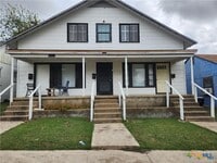 Building Photo - 1205 S 17th St