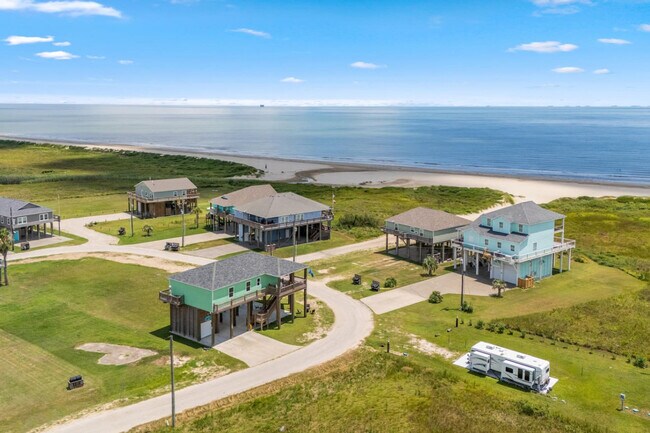 Building Photo - 804 1/2 Johnson Crawford Circle-SI ID1264805P