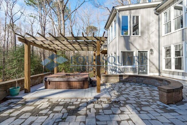 Building Photo - Single Family | One-acre lot in Powell Far...