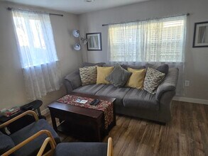 Building Photo - R and B Properties