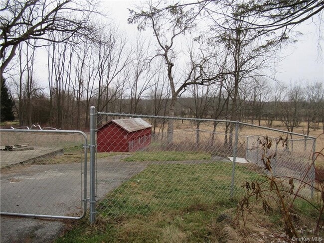 Building Photo - 198 Big Island Rd