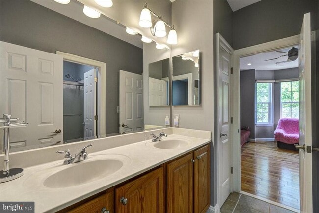 Building Photo - 2732 Lightfoot Dr