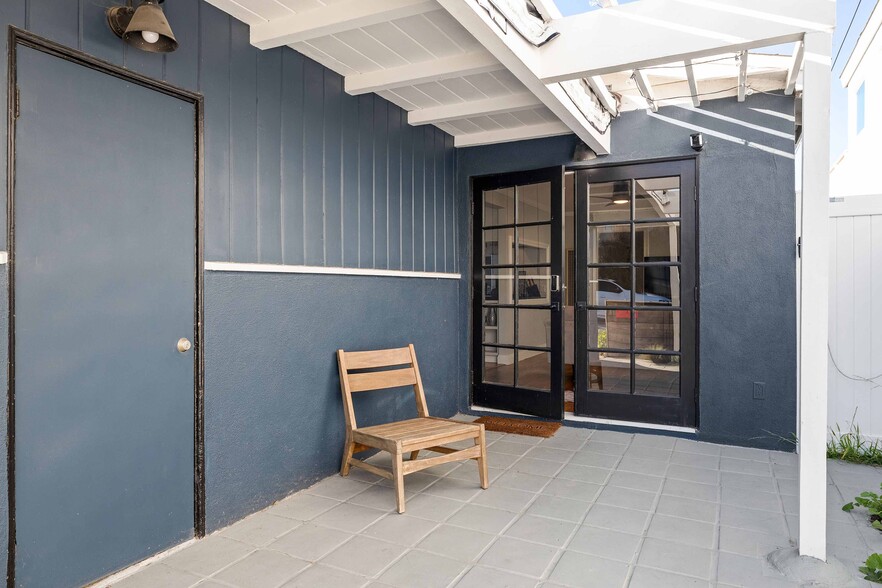 Building Photo - 1221 10th St