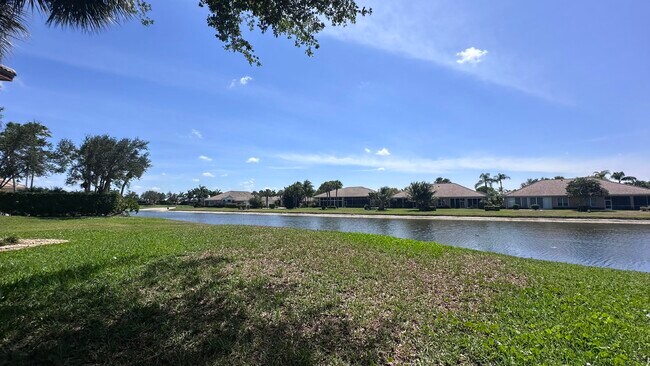 Building Photo - 8065 Aberdeen Dr