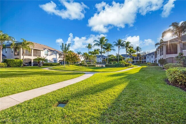 Building Photo - 5025 Maxwell Cir