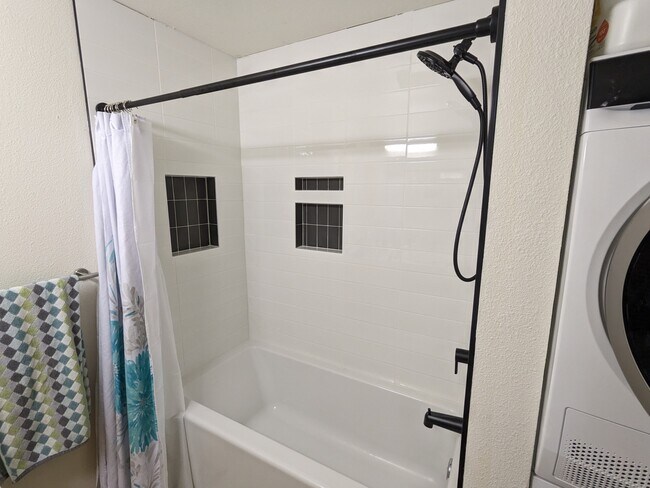 Building Photo - 4111 Whitman Ave N