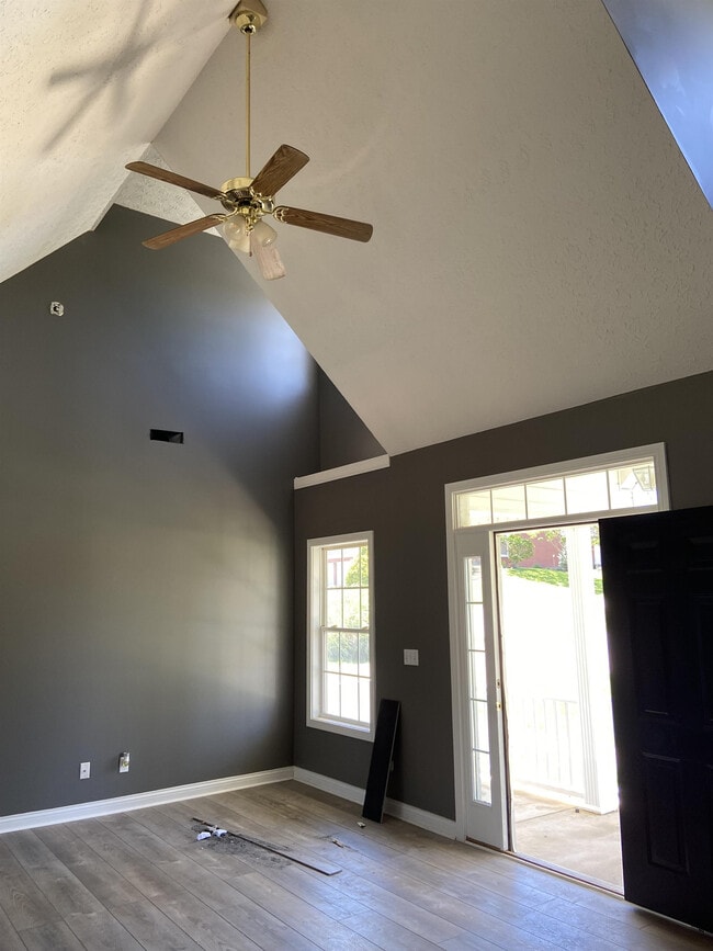 Building Photo - 127 Copperfield Way