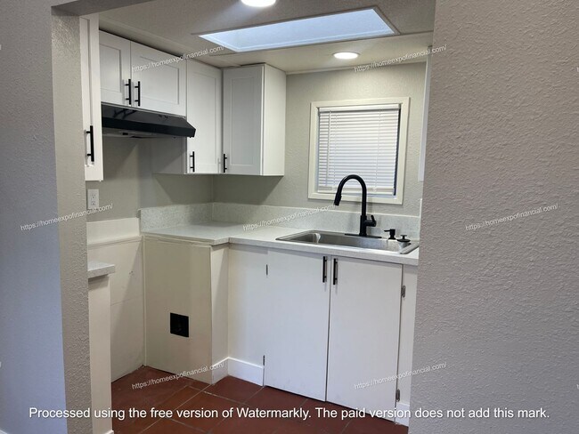 Building Photo - Nice Home For Rent