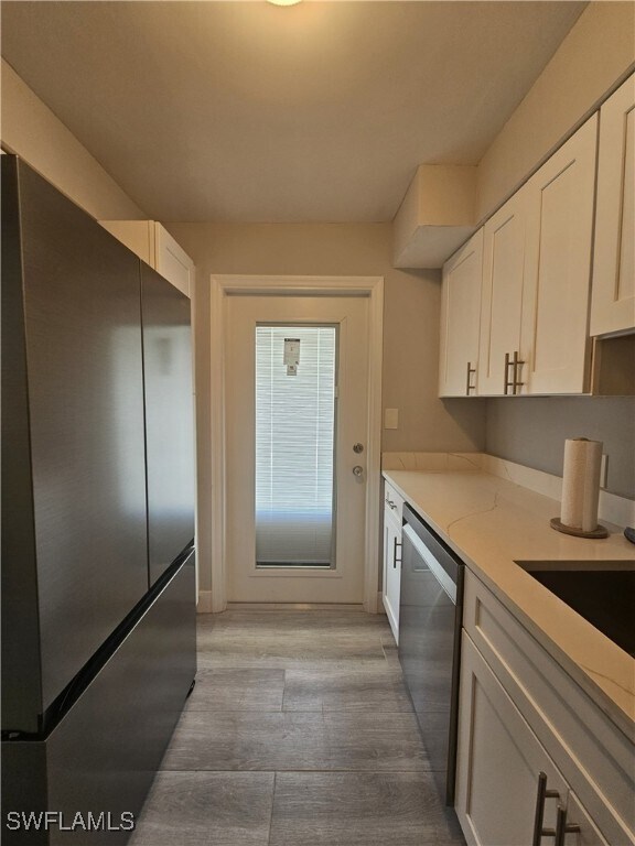 Building Photo - 548 Broad Ave S