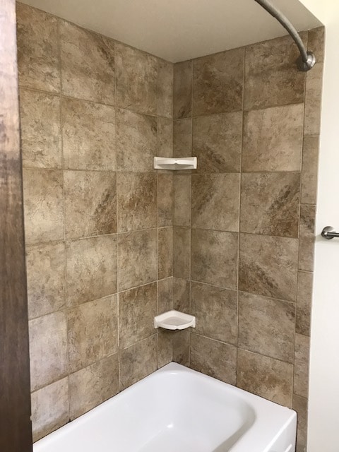 Building Photo - 634 W Foulke Ave