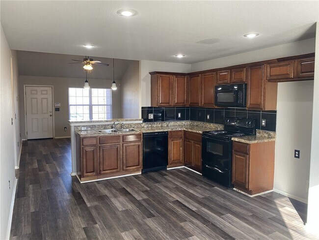Building Photo - 1426 Apollo Dr