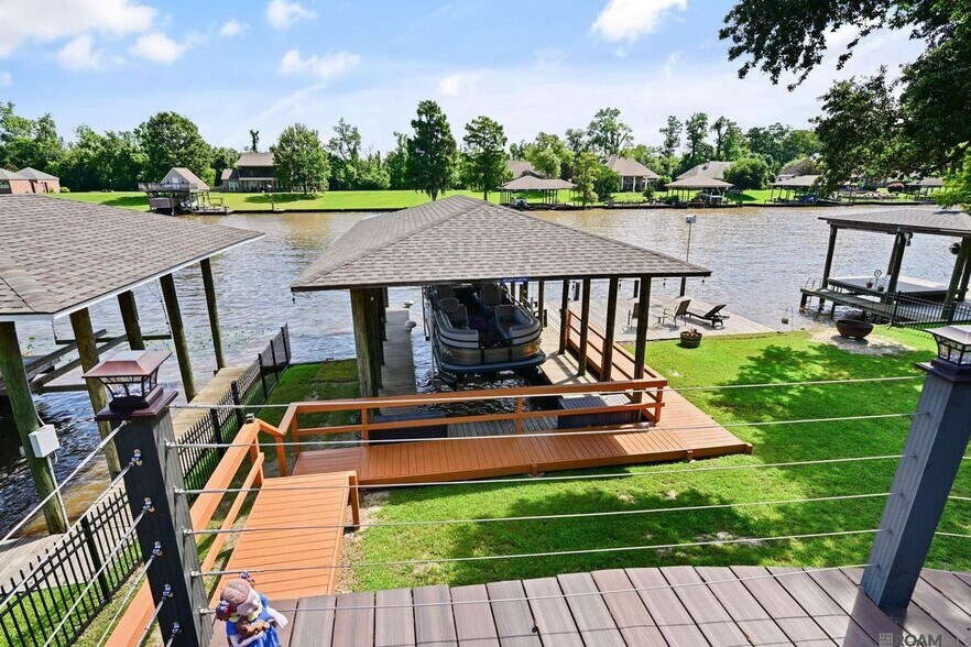 Building Photo - 12066 River Highlands Dr