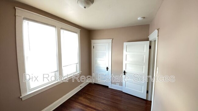 Building Photo - 4763 Dale Ave