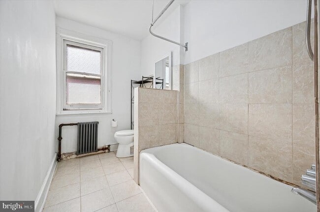 Building Photo - 5841 N 12th St