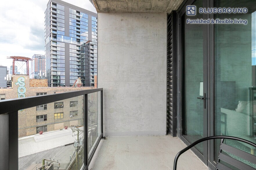 Building Photo - 1454 W Randolph St
