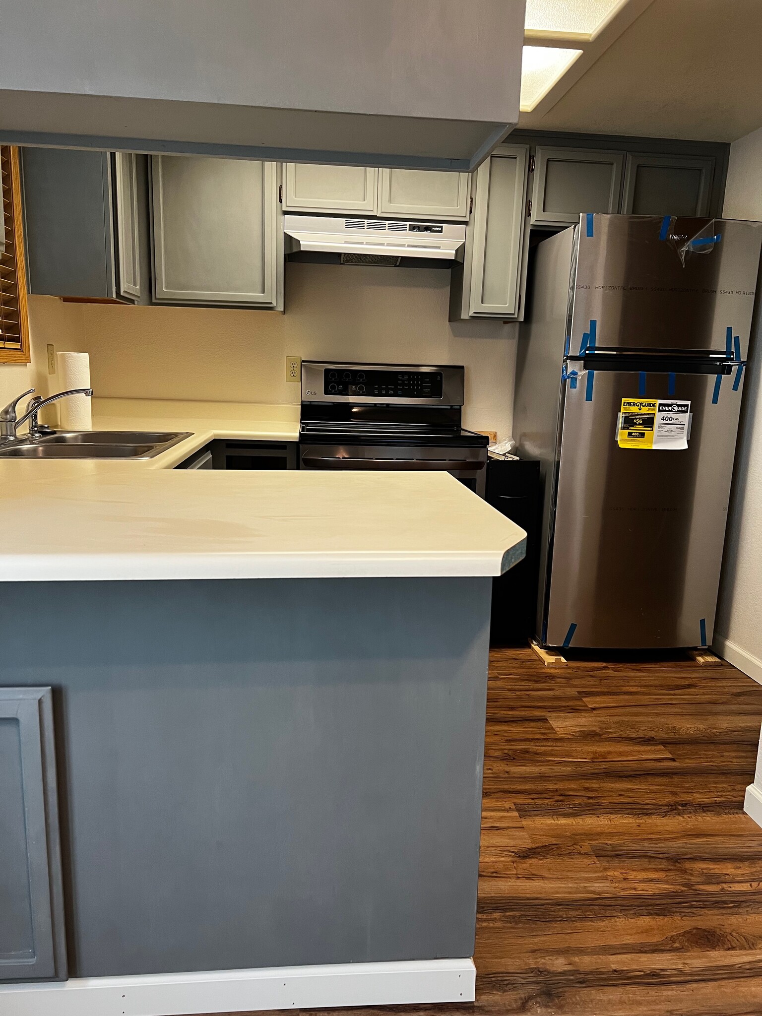 Kitchen - 2243 Poplar Dr