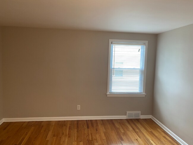 Building Photo - 4158 Silsby Rd