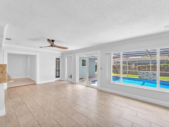 Building Photo - 11762 NW 26th Ct