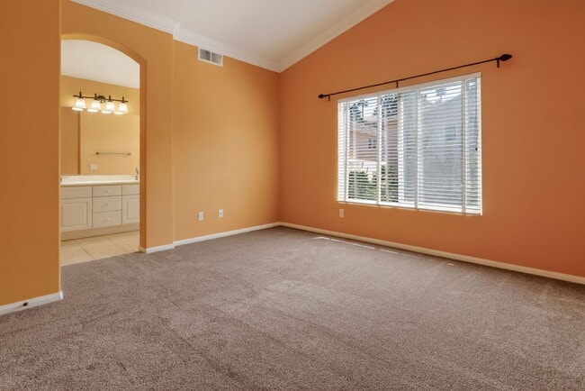 Building Photo - 10009 Kika Ct