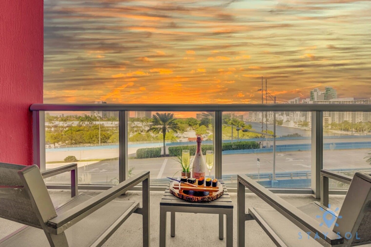 Building Photo - 2602 E Hallandale Beach Blvd