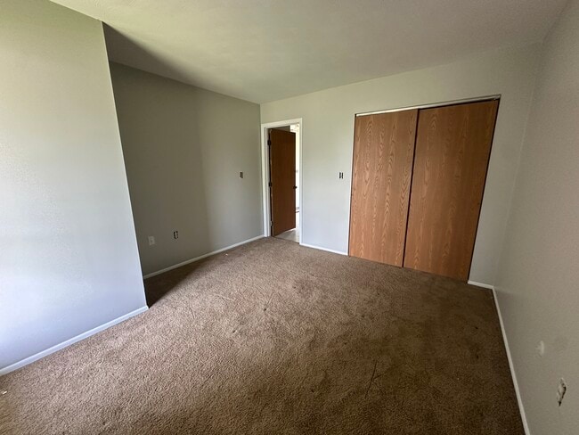 Building Photo - Clemens unit D