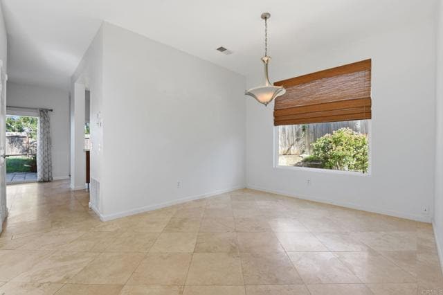 Building Photo - 2775 Southampton Rd