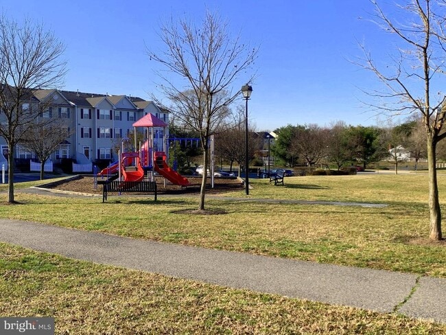 Building Photo - 8055 Brookstone Ct