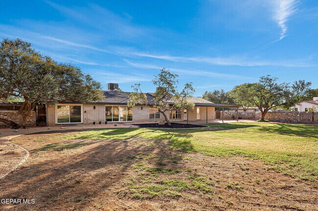 Building Photo - 4828 Ballerina Dr