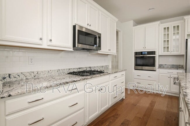 Building Photo - 5025 Rivermere Ln