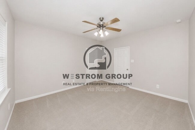 Building Photo - 12645 Forest Lawn Rd
