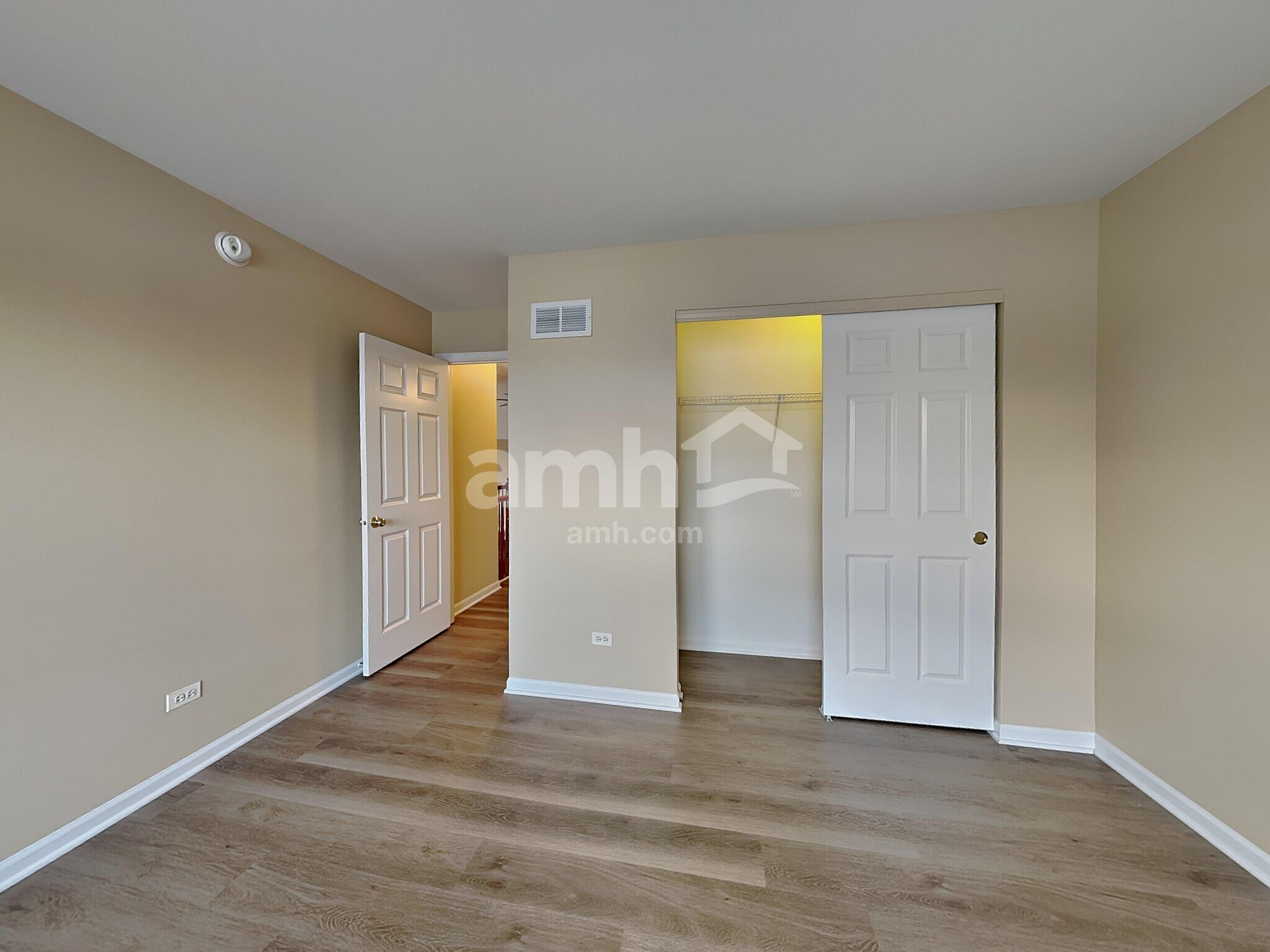 Building Photo - 23009 Birch Ct