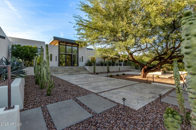 Building Photo - 6636 N 48th St