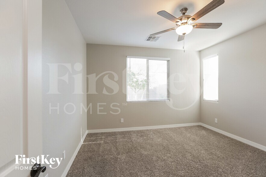Building Photo - 44169 W Palo Aliso Way