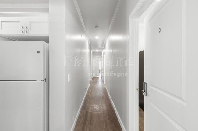 Building Photo - 1521 Preston St S