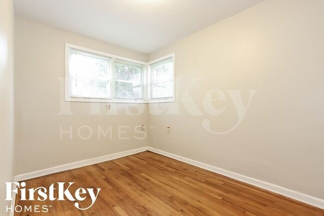 Building Photo - 4561 W 84th Pl