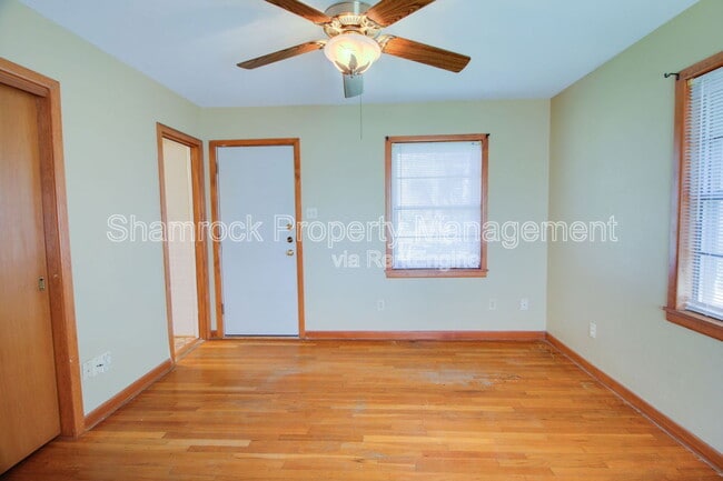 Building Photo - 315 Estates Dr