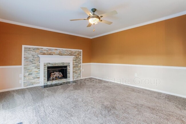 Building Photo - 77 Grassy Meadow Rd