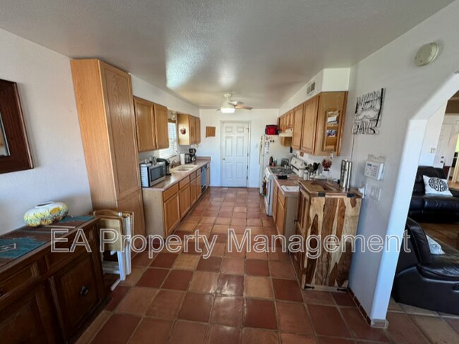 Building Photo - 2241 Bartolo Ave SW