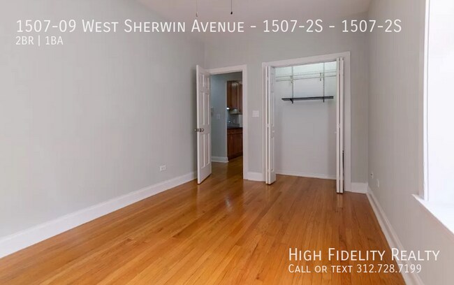 Building Photo - 1507 W Sherwin Ave