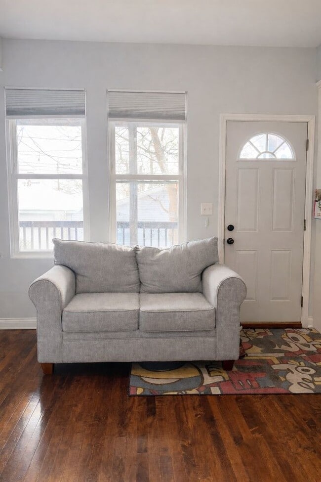 Building Photo - 4151 W Fullerton Ave