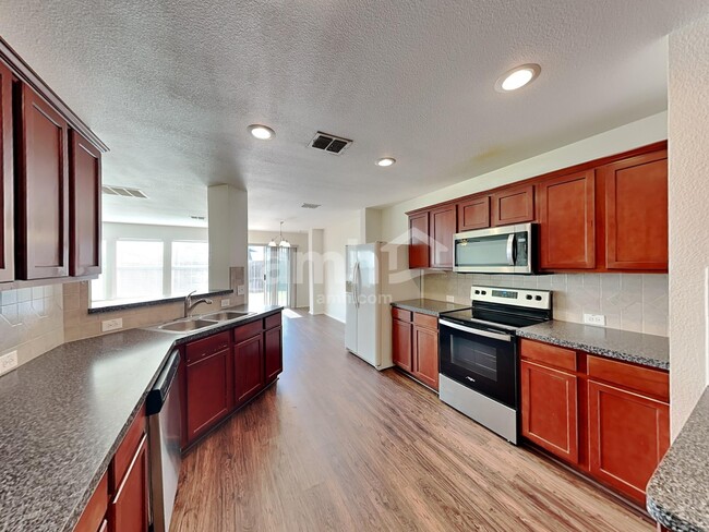 Building Photo - 9213 Whistlewood Dr