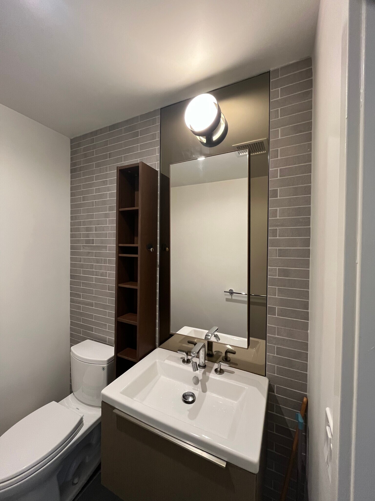 Building Photo - 889 Francisco St