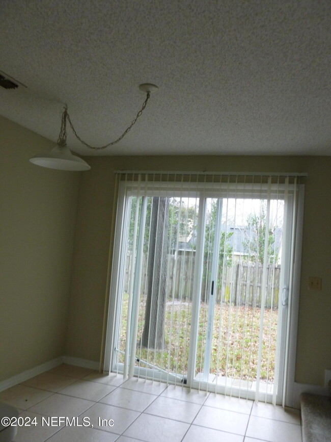 Building Photo - 8049 Kilwinning Ln