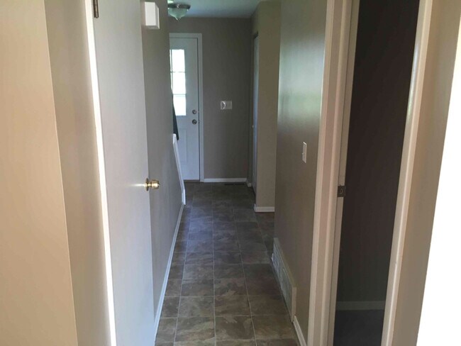 Building Photo - 6554 Portage St NW